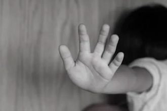 Ομόφωνη καταδίκη 53χρονου για τη σεξουαλική κακοποίηση της τρίχρονης κόρης του