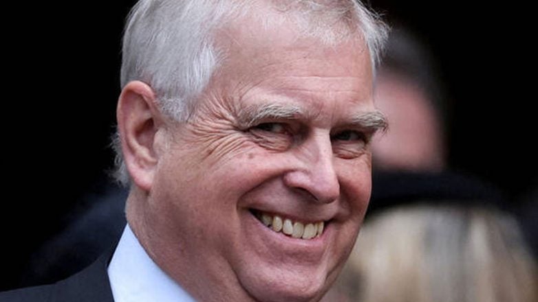 Ο σεΐχης του Άμπου Ντάμπι παραχωρεί πολυτελή βίλα αξίας 10 εκατομμυρίων λιρών στον πρίγκιπα Άντριου