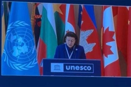 Λ. Μενδώνη: «Καλώ όλα τα κράτη-μέλη να στηρίξουν το εθνικό αίτημα της Ελλάδας για την επανένωση των Γλυπτών του Παρθενώνα»