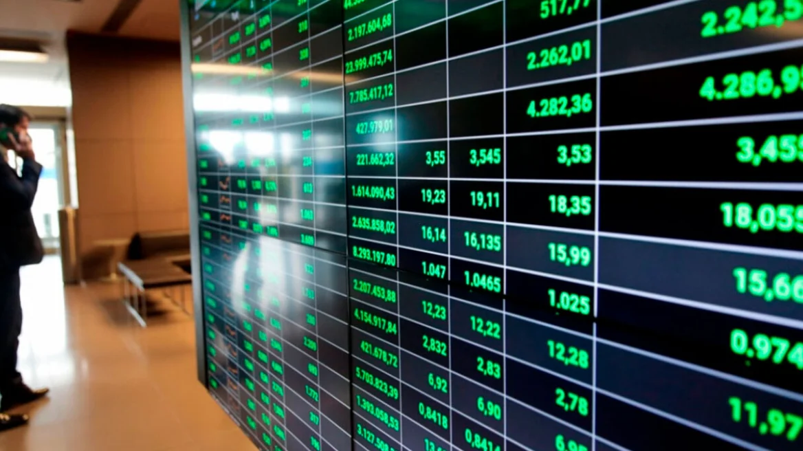 Χρηματιστήριο: «Ασανσέρ» οι 2.000 μονάδες – Μάχη για να διατηρηθεί το θετικό πρόσημο στην εβδομάδα