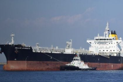 «Ρεσάλτο» πειρατών σε ελληνόκτητο πλοίο στη Σομαλία