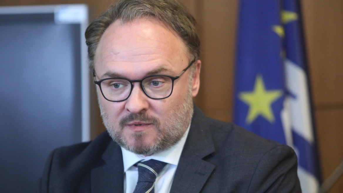 H ΕΕ «υποστηρίζει σθεναρά» το καλώδιο Ελλάδας - Κύπρου, τόνισε ο επίτροπος Ενέργειας Γιόργκενσεν