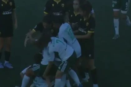 Ξύλο στο φινάλε του ντέρμπι του ποδοσφαίρου γυναικών - Η ΑΕΚ 2-1 με ανατροπή τον Παναθηναϊκό