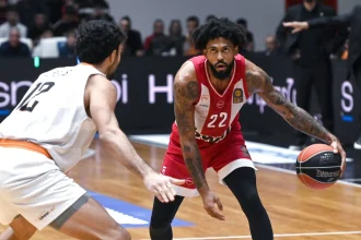 Προμηθέας - Ολυμπιακός 64-88: Άνετο πέρασμα από την Πάτρα για τους Πειραιώτες