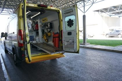 Πάτρα: Χαράτσια του Δήμου στα Διαγνωστικά Κέντρα-Αυξήσεις "φωτιά" στις μισθωμένες θέσεις στάθμευσης ασθενοφόρων...με αναδρομικές απαιτήσεις ενός έτους!