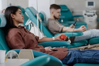 Αιμοδοσία και συλλογή πλάσματος: Μύθος ή αλήθεια ο ανταγωνισμός μεταξύ των δύο; Ένας καθηγητής διευκρινίζει