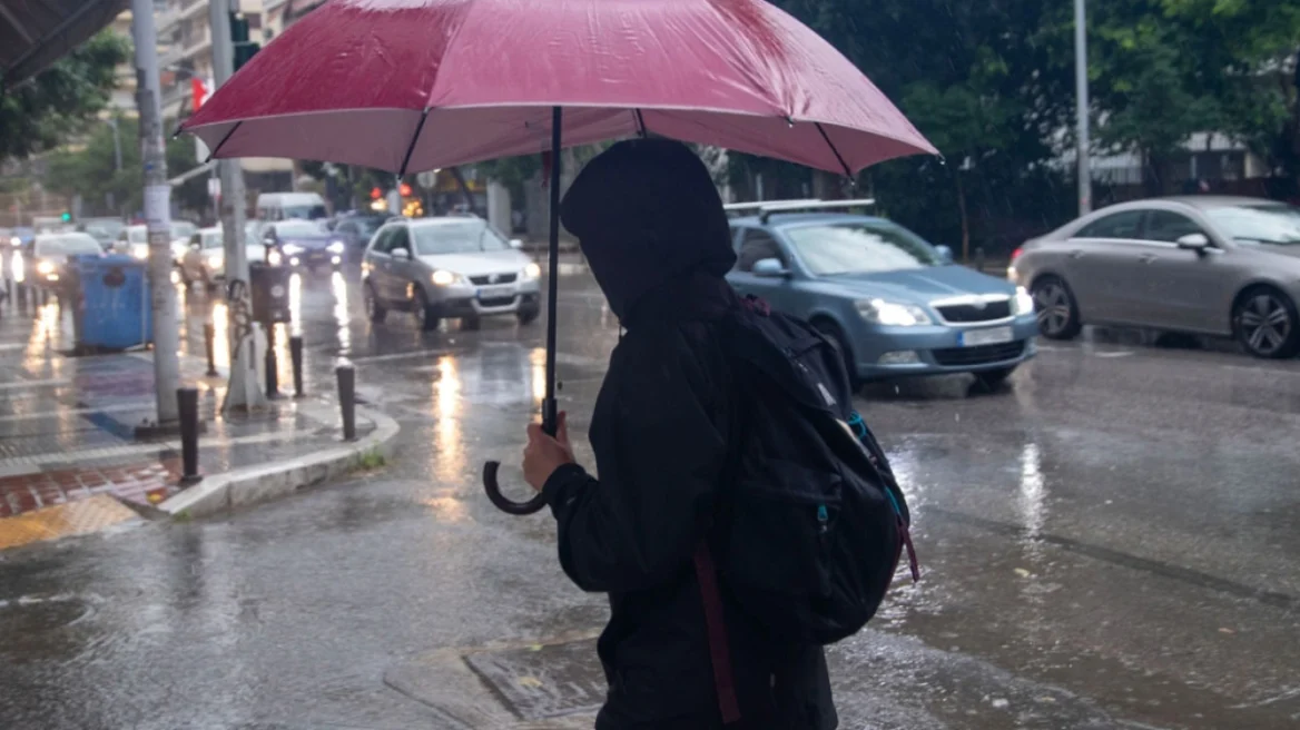 Έκτακτο δελτίο καιρού από την ΕΜΥ: Έρχεται τετραήμερο με δυνατές καταιγίδες και βροχή διαρκείας - Οι περιοχές που θα χτυπήσει η κακοκαιρία