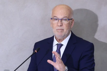 Φλωρίδης: Οι κληρονόμοι δεν θα αναγκάζονται να αποποιηθούν κληρονομιά για να μην επωμισθούν χρέη - Οι αλλαγές στη διανομή περιουσίας