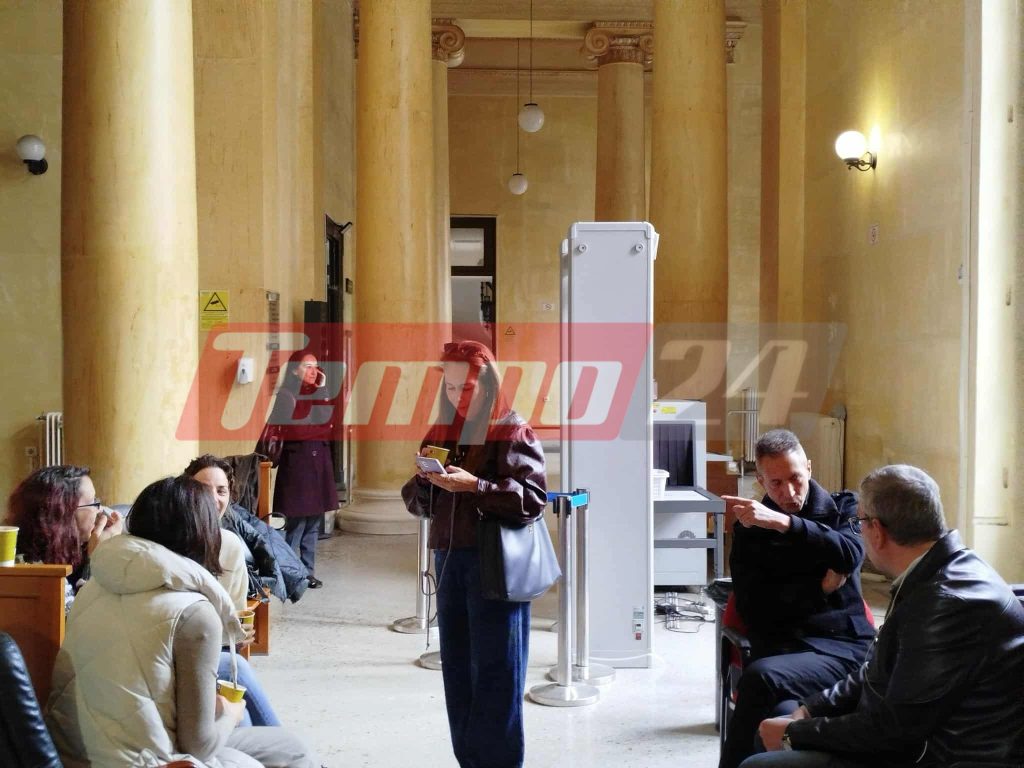 Στις κάλπες σήμερα οι Πατρινοί δικηγόροι - Εκλέγουν νέο πρόεδρο και διοίκηση - Αθρόα η συμμετοχή - ΦΩΤΟ