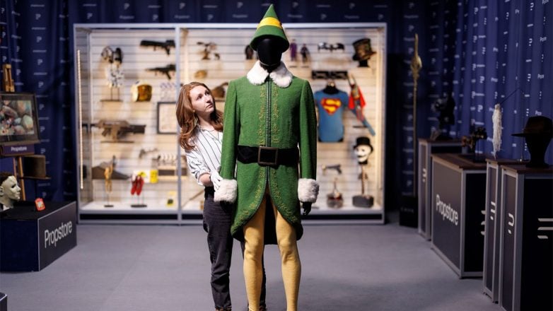 Αναμνηστικά από το «Star Wars», το «Elf» και άλλες ταινίες τίθενται σε δημοπρασία