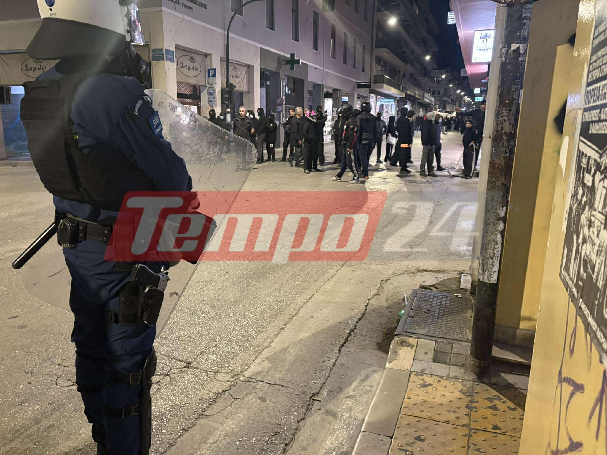 Πάτρα: Ολοκληρώθηκε η πορεία από το παράρτημα για το Πολυτεχνείο (ΦΩΤΟ)