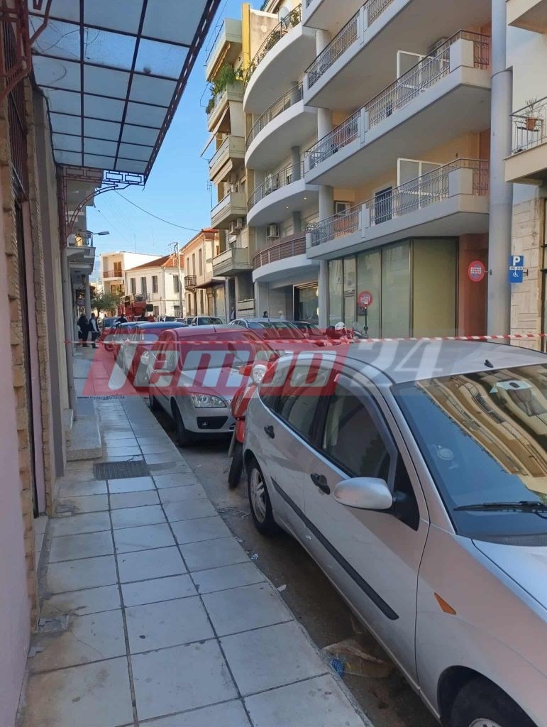 Πάτρα: 23χρονος διέφυγε από την Ψυχιατρική του Ρίου και ταμπουρώθηκε σε μπαλκόνι – Μεγάλη αστυνομική επιχείρηση (ΦΩΤΟ)