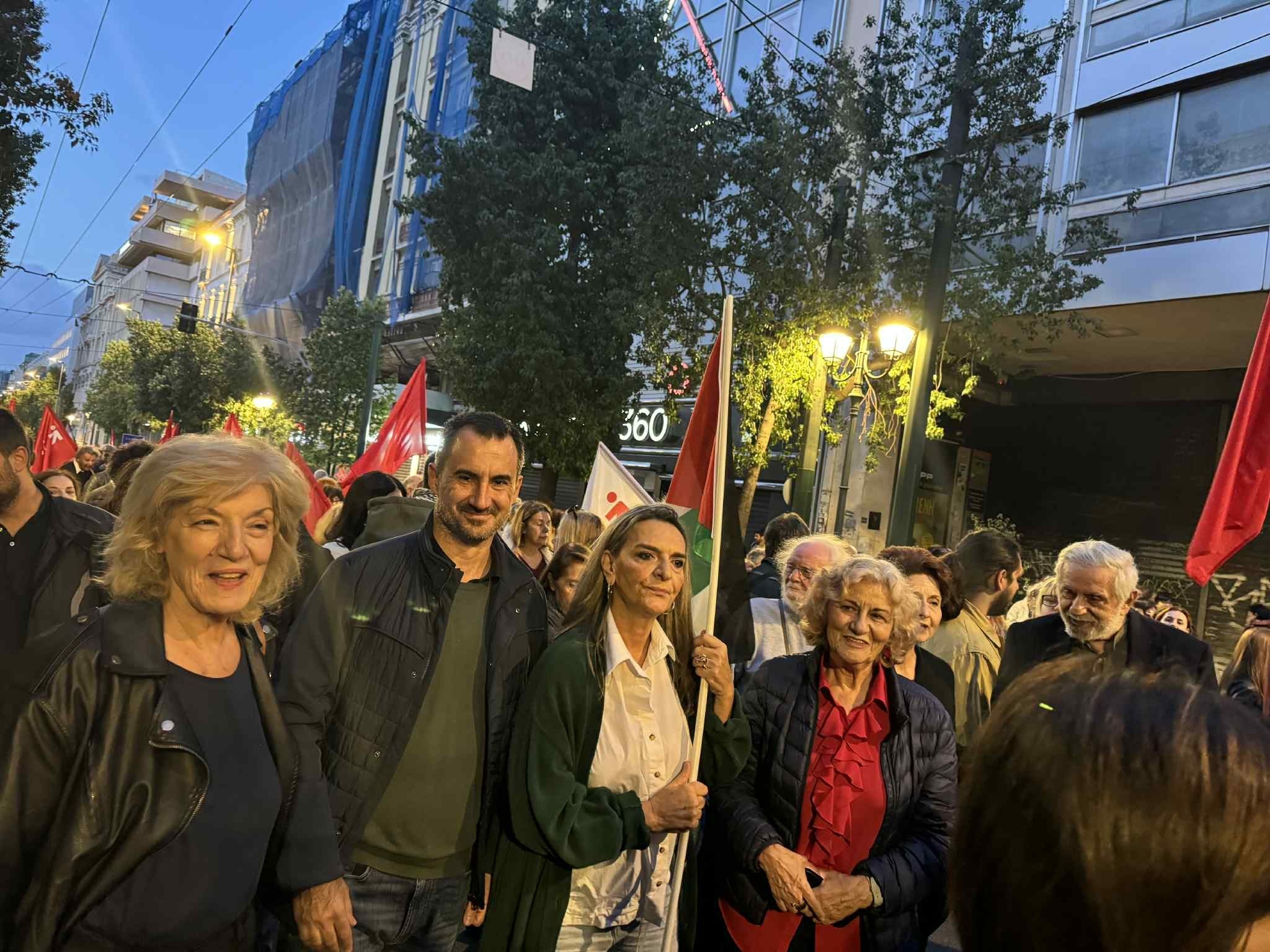 Στην πορεία του Πολυτεχνείου η Σία Αναγνωστοπούλου