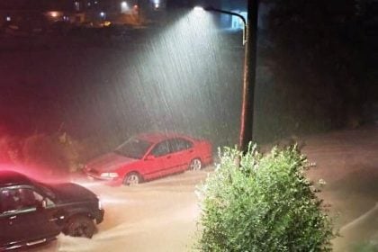 Νέο κύμα κακοκαιρίας «σφυροκοπά» την Βόνιτσα - Επί ποδός η Πυροσβεστική (ΒΙΝΤΕΟ)