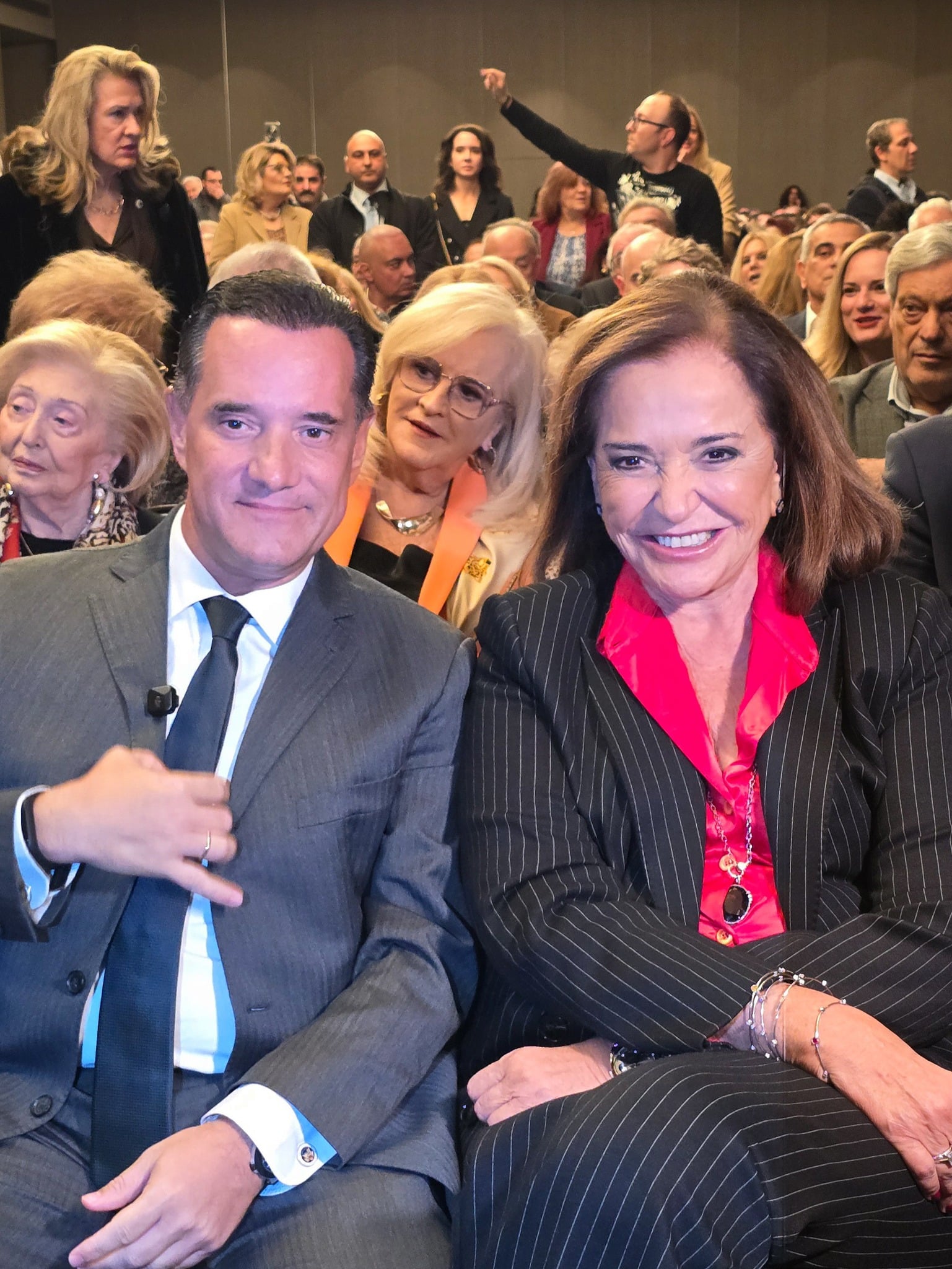 Ντόρα: Καλοτάξιδο το βιβλίο σου Άδωνι