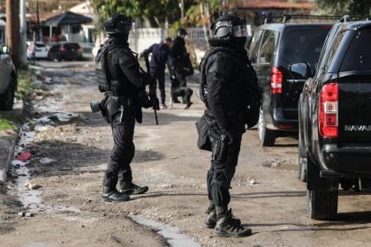 Ξεκινάει από αύριο η 24ωρη παρουσία αστυνομικών σε καταυλισμούς Ρομά - Επιχείρηση σε Αχαΐα, Ηλεία, Μεσολόγγι