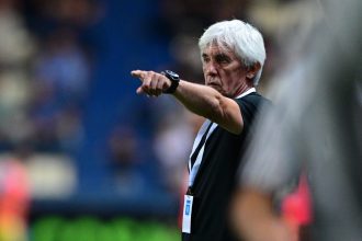 Εθνική ποδοσφαίρου: Με Κωστούλα και Τριάντη οι κλήσεις του Γιοβάνοβιτς για τα ματς της Ελλάδας με Σκωτία και Λευκορωσία