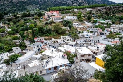 Βορίζια: Στις φυλακές Αλικαρνασσού ψάχνουν άκρη για τη βόμβα – Πέπλο σιωπής σκεπάζει το χωριό