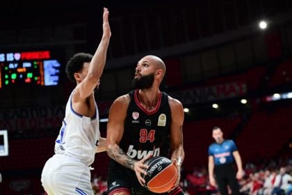 Ο Φουρνιέ «ζεστάθηκε» και ο Ολυμπιακός λύγισε τον μαχητικό Ηρακλή με 100άρα για το 5/5 στο πρωτάθλημα!