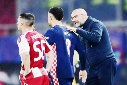 Μπος: «Ο Ολυμπιακός ήταν καλύτερος και άξιζε τη νίκη - Ήμασταν τυχεροί»