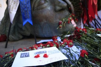 52η επέτειος του Πολυτεχνείου: Κορύφωση των εκδηλώσεων μνήμης και τιμής – «Φρούριο» σήμερα η Αθήνα