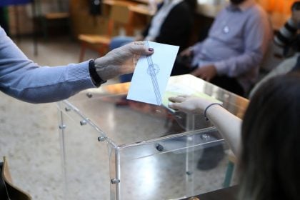 Δημοσκόπηση GPO: Μπροστά η ΝΔ, δεύτερο το ΠΑΣΟΚ - Τι ποσοστό συγκεντρώνουν Τσίπρας και Σαμαράς