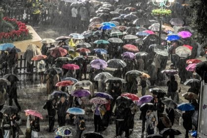 Επελαύνει η κακοκαιρία Adel - Ποιες περιοχές βρίσκονται σε «Red Code», ισχυρά φαινόμενα στη Δυτική Ελλάδα