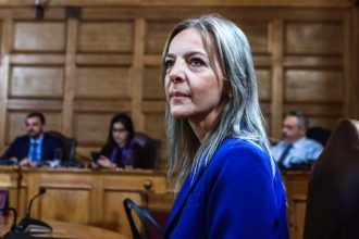 Καλλιόπη Σεμερτζίδου στον ΟΠΕΚΕΠΕ: «Δεν έχω Ferrari και Porsche, μόνο ένα μηχανάκι»