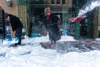 Ρεκόρ ψύχους στις ΗΠΑ: Οι «χιονοθύελλες λίμνης» και τα παγωμένα ιγκουάνα – ΦΩΤΟ, ΒΙΝΤΕΟ