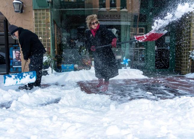 Ρεκόρ ψύχους στις ΗΠΑ: Οι «χιονοθύελλες λίμνης» και τα παγωμένα ιγκουάνα – ΦΩΤΟ, ΒΙΝΤΕΟ