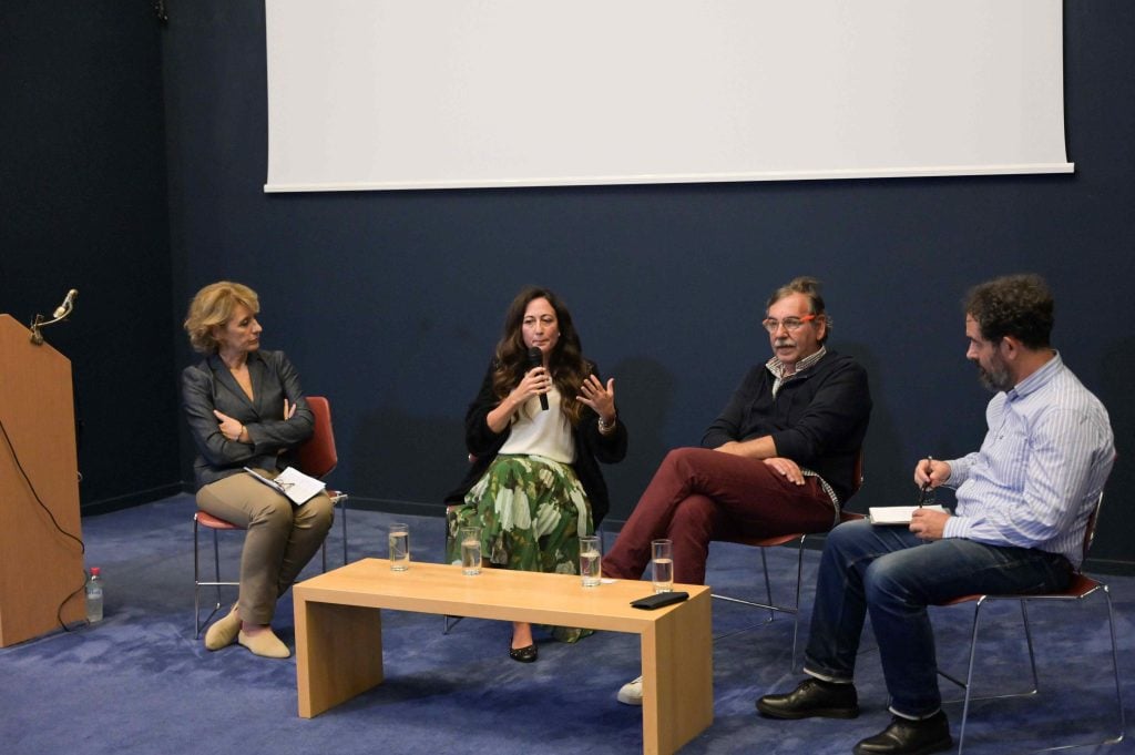 Πάνω από 9.000 επισκέπτες στην έκθεση φωτογραφίας του Robert McCabe στο Αρχαιολογικό Μουσείο Πατρών