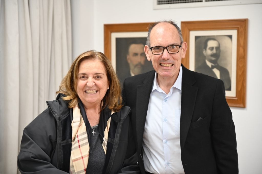 Εξήντα κείμενα για την ταυτότητα της Πάτρας - Παρουσιάστηκε το βιβλίο του δημοσιογράφου Διονύση Ζακυνθινού (ΦΩΤΟ)