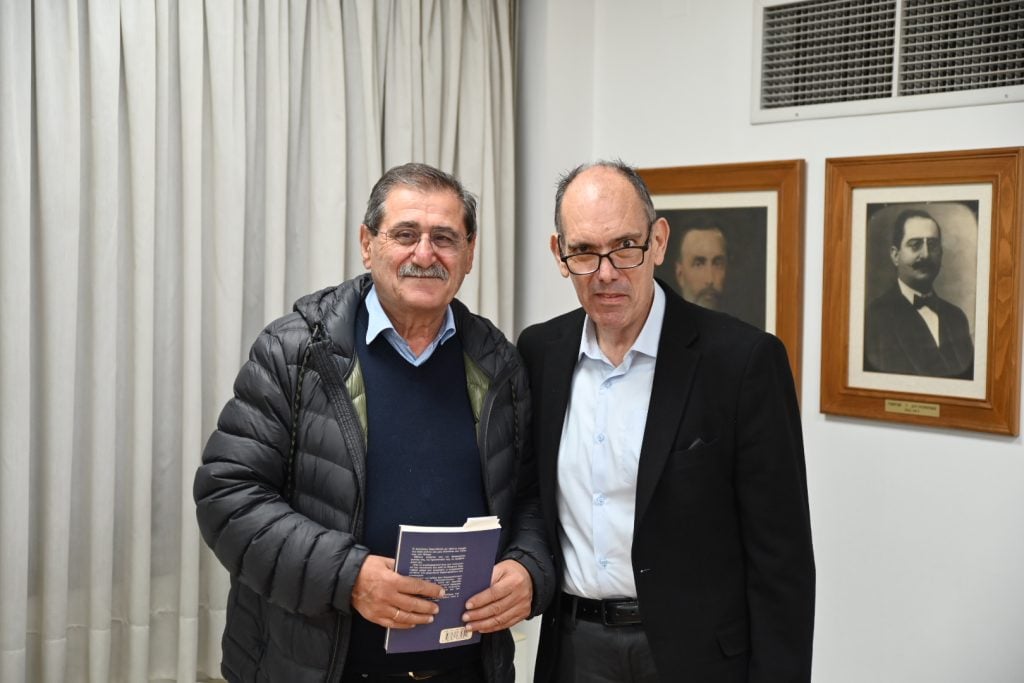 Εξήντα κείμενα για την ταυτότητα της Πάτρας - Παρουσιάστηκε το βιβλίο του δημοσιογράφου Διονύση Ζακυνθινού (ΦΩΤΟ)