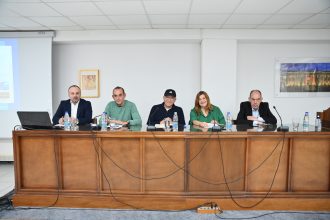 Εξήντα κείμενα για την ταυτότητα της Πάτρας - Παρουσιάστηκε το βιβλίο του δημοσιογράφου Διονύση Ζακυνθινού (ΦΩΤΟ)