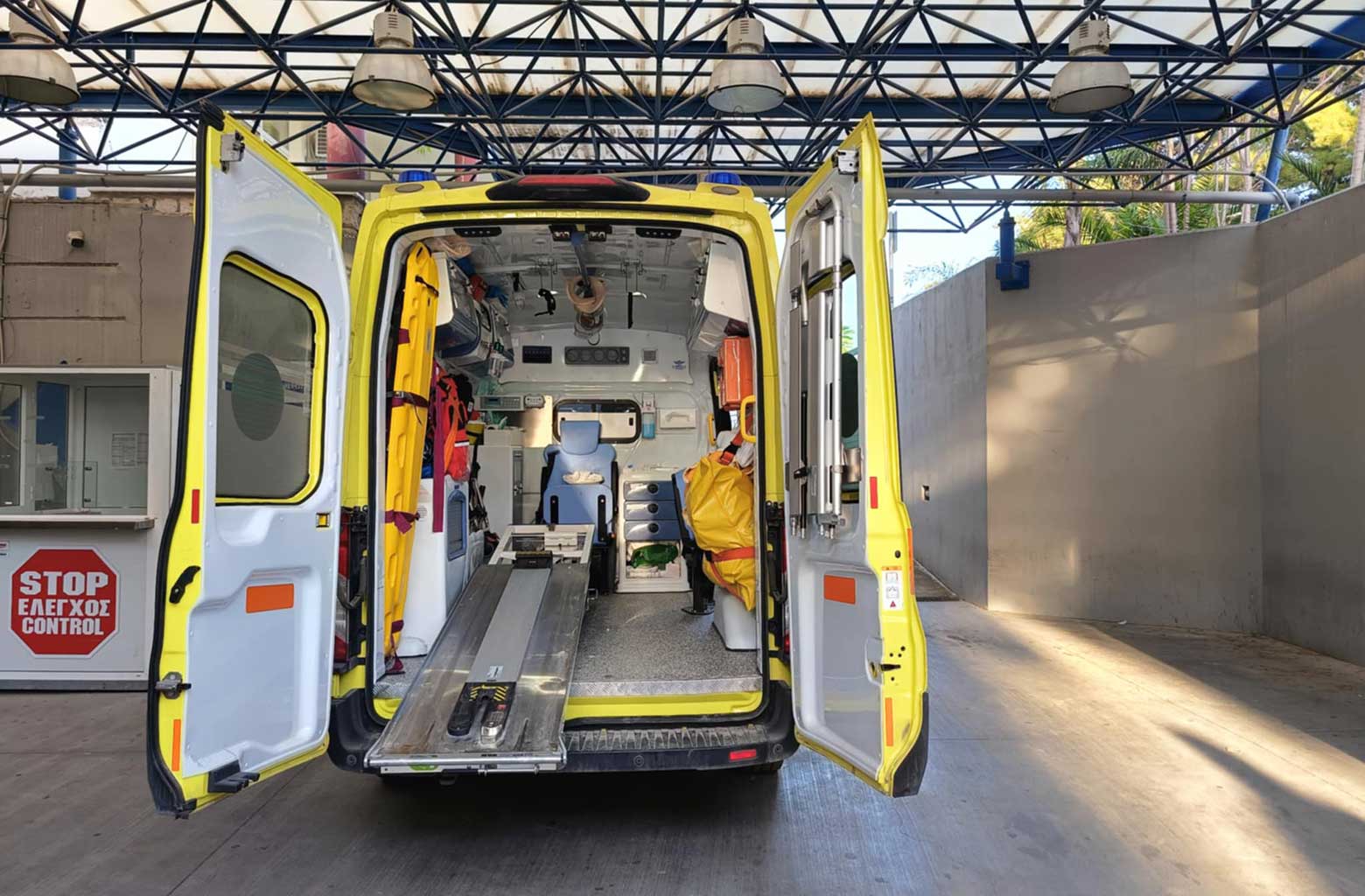 Ηλεία: Φορτίο καταπλάκωσε οδηγό – Noσηλεύεται διασωληνωμένος (ΦΩΤΟ)