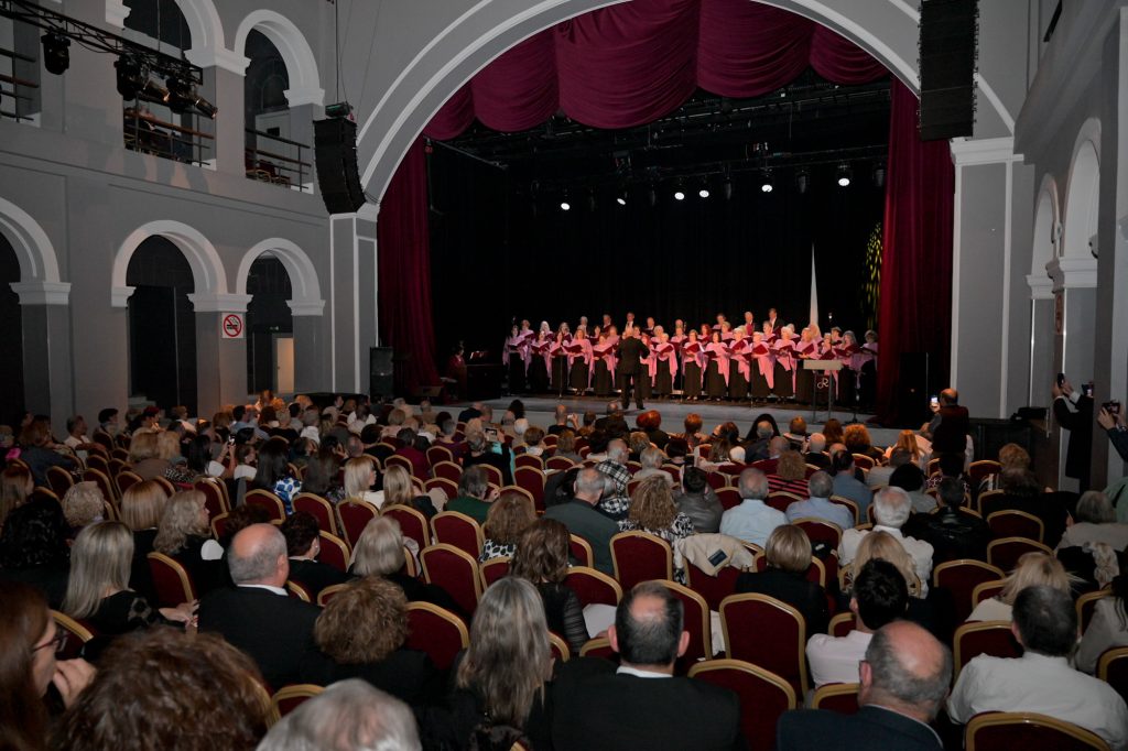 Με επιτυχία το «13ο Φεστιβάλ Χορωδιών-Πάτρα 2025» στο Royal (ΦΩΤΟ)