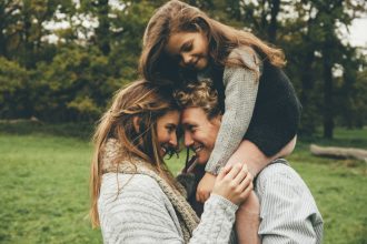 Φαινόμενο Μοναχοπαίδι: Τι σημαίνει για την οικογένεια, την κοινωνία, αλλά και για το ίδιο το παιδί