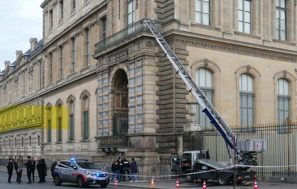 Κλοπή κοσμημάτων στο Λούβρο: Συνελήφθη ο τέταρτος και τελευταίος ύποπτος