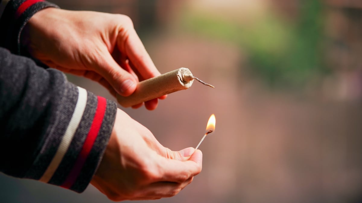 Άμεση εξιχνίαση από την Ασφάλεια Πάτρας – Σύλληψη δύο 17χρονων για την κροτίδα σε σχολείο που τραυμάτισε 12χρονο