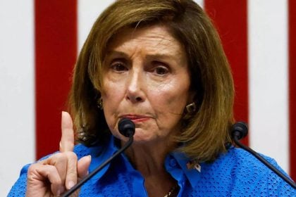 Πελόζι κατά Τραμπ: «Είναι ένα άθλιο πλάσμα, το χειρότερο πάνω στη Γη»