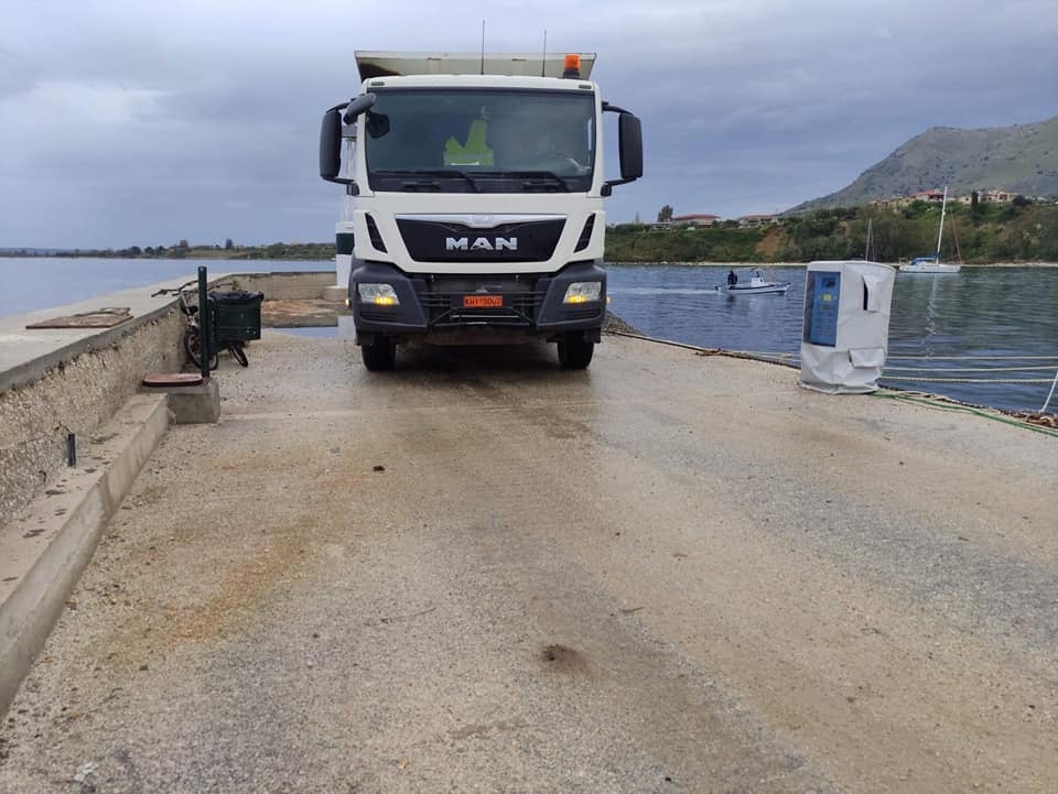 Βόνιτσα: Σοβαρός τραυματισμός εργαζομένου στην καθαριότητα - Νοσηλεύεται διασωληνωμένος