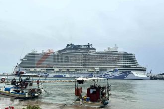 Κατάκολο: Δεσπόζει στο λιμάνι το Norwegian Viva με τα 20 καταστρώματα!