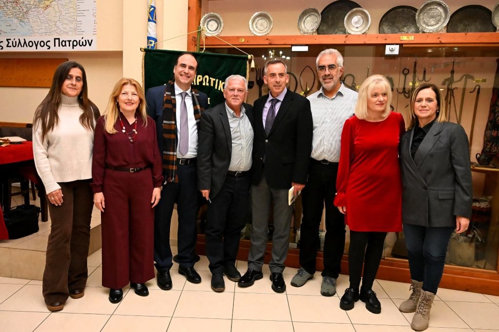 Παρουσιάστηκαν τα δύο βιβλία του συγγραφέα Λευτέρη Τσιρώνη ΦΩΤΟ