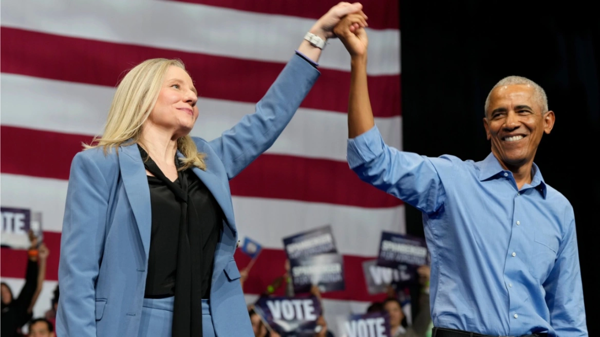 Η δημοκρατική Σπάνμπεργκερ εκλέγεται κυβερνήτης της Βιρτζίνια - Ήττα για την υποψήφια του Τραμπ