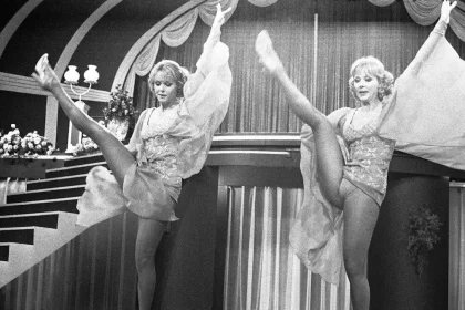 Οι δίδυμες αδελφές Κέσλερ «έφυγαν» με υποβοηθούμενη αυτοκτονία: Ποιες ήταν οι διάσημες χορεύτριες με το συγκινητικό τέλος