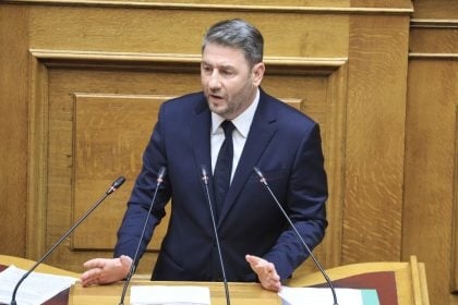 Ανδρουλάκης: Συγχωνεύετε υπηρεσίες χωρίς καμία ανεξαρτησία και δύναμη