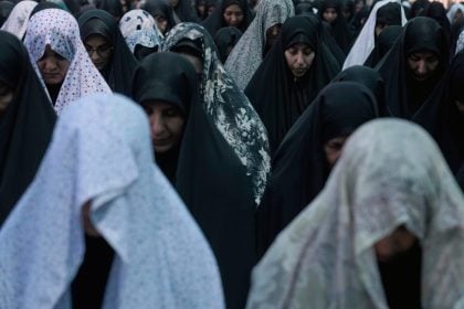 Πεγμάν Τζαμσιντί: Κατηγορίες βιασμού συγκλονίζουν το Ιράν και πυροδοτούν κοινωνική αντιπαράθεση