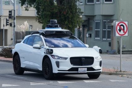 Τα ρομποτικά ταξί της Waymo βγαίνουν στους αυτοκινητοδρόμους των ΗΠΑ