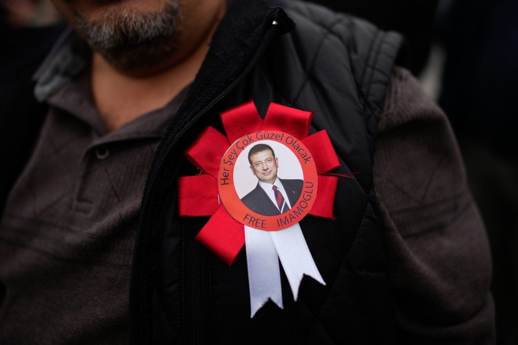 Τουρκία: Στην Αστυνομία οδηγήθηκαν έξι δημοσιογράφοι ως ύποπτοι για την υπόθεση Ιμάμογλου