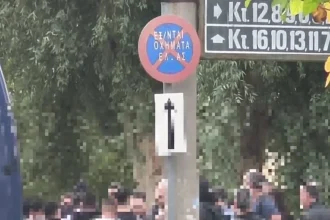 Προσωρινά κρατούμενοι ακόμα 9 μέλη της σπείρας Ρομά που έκανε τηλεφωνικές απάτες εναντίον πολιτών